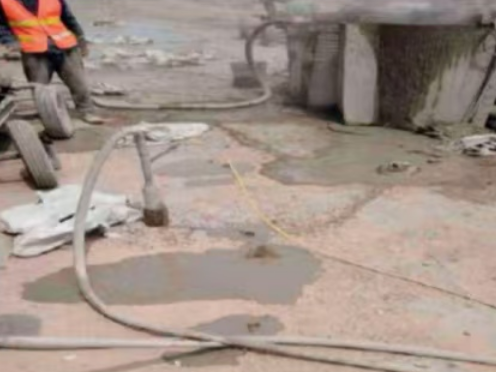 磐安水泥混凝土路面板底注浆技术 路面脱空注浆整治方案